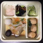 冷凍弁当「さわらのちゃんちゃん焼き風御前」解凍後